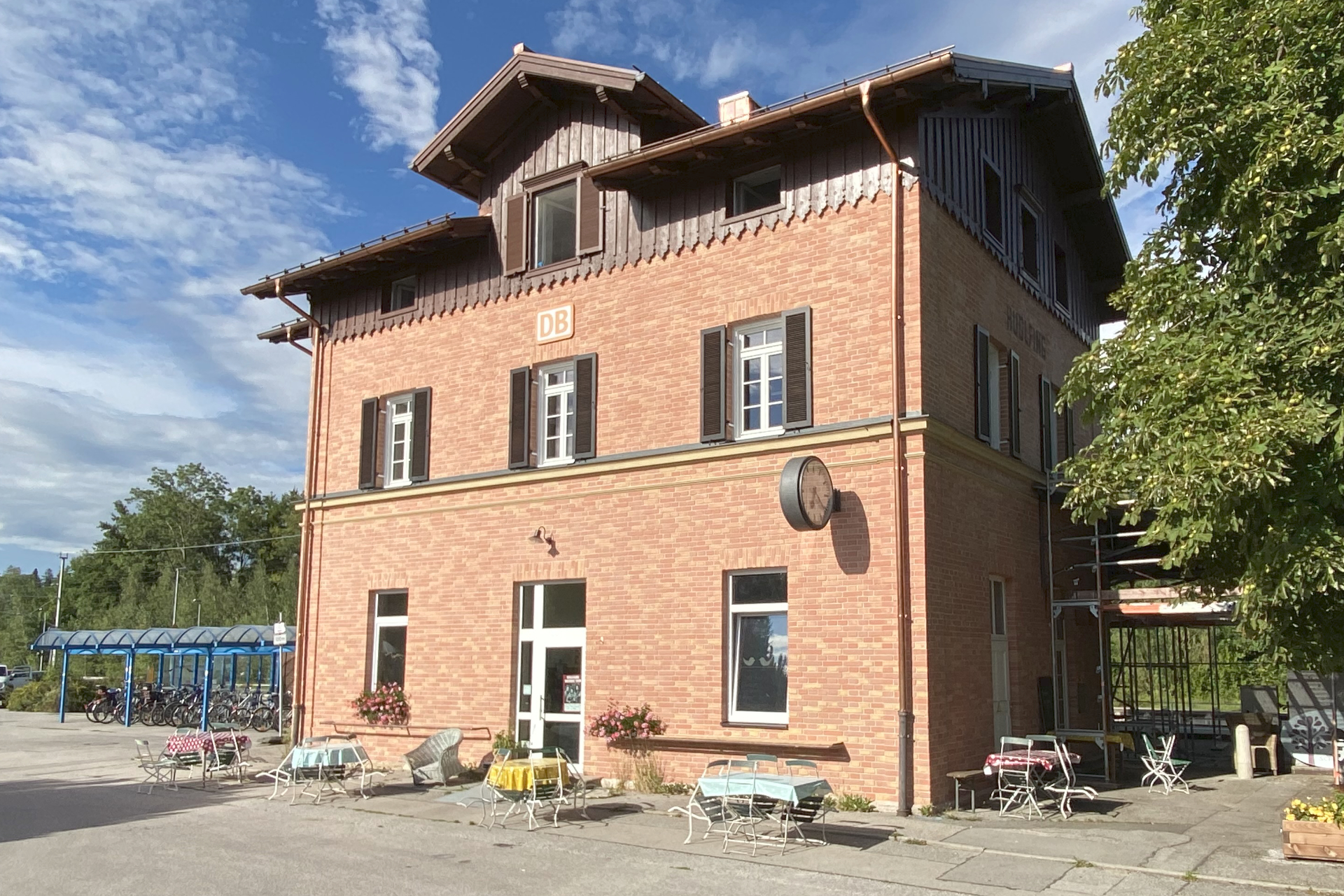 Außenansicht Bahnhofsgebäude